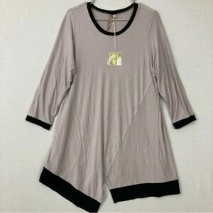 New Comfy USA Soft Stretch Comfy Tunic size Large